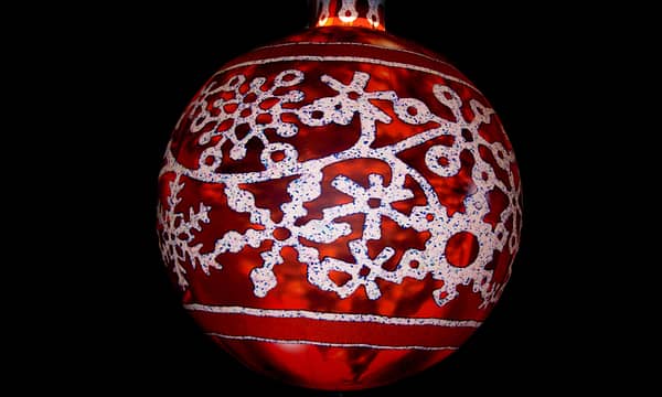 2m inflatable Christmas bauble with red and silver swirl